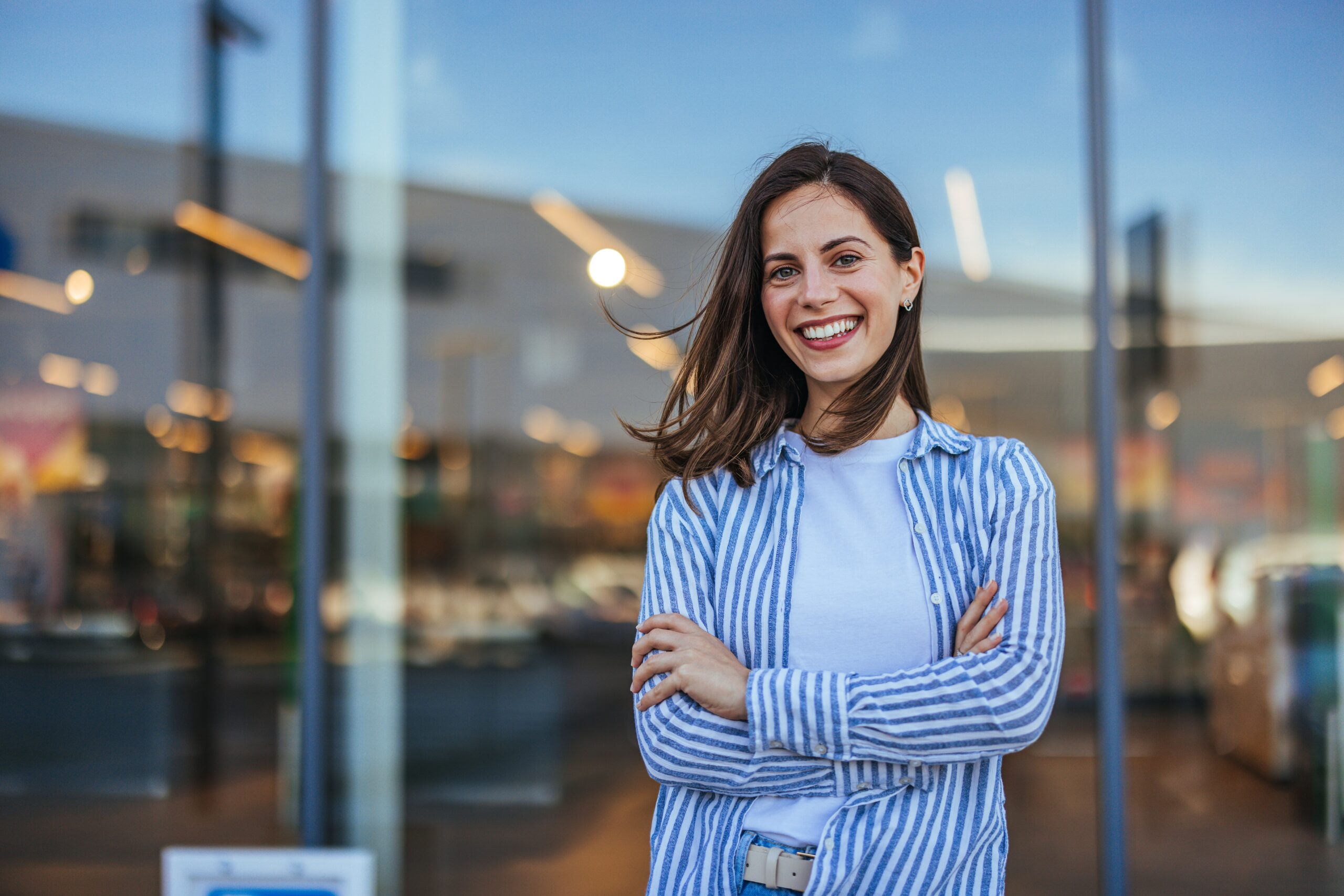 Young,Latin,Woman,In,Casual,Clothing,In,The,Street,Looking